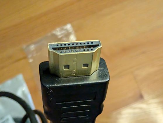 Connector close-up (cable 2)