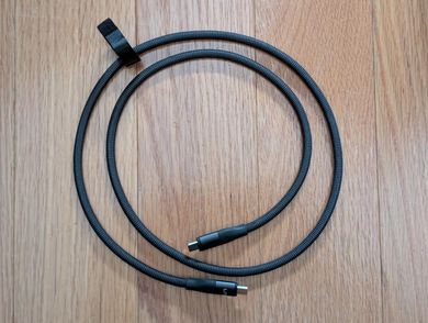 Fast charge, slow data, nice feel