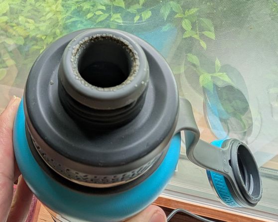 Rubber ring and lid